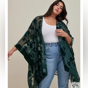 Torrid Burnout Ruana green one size